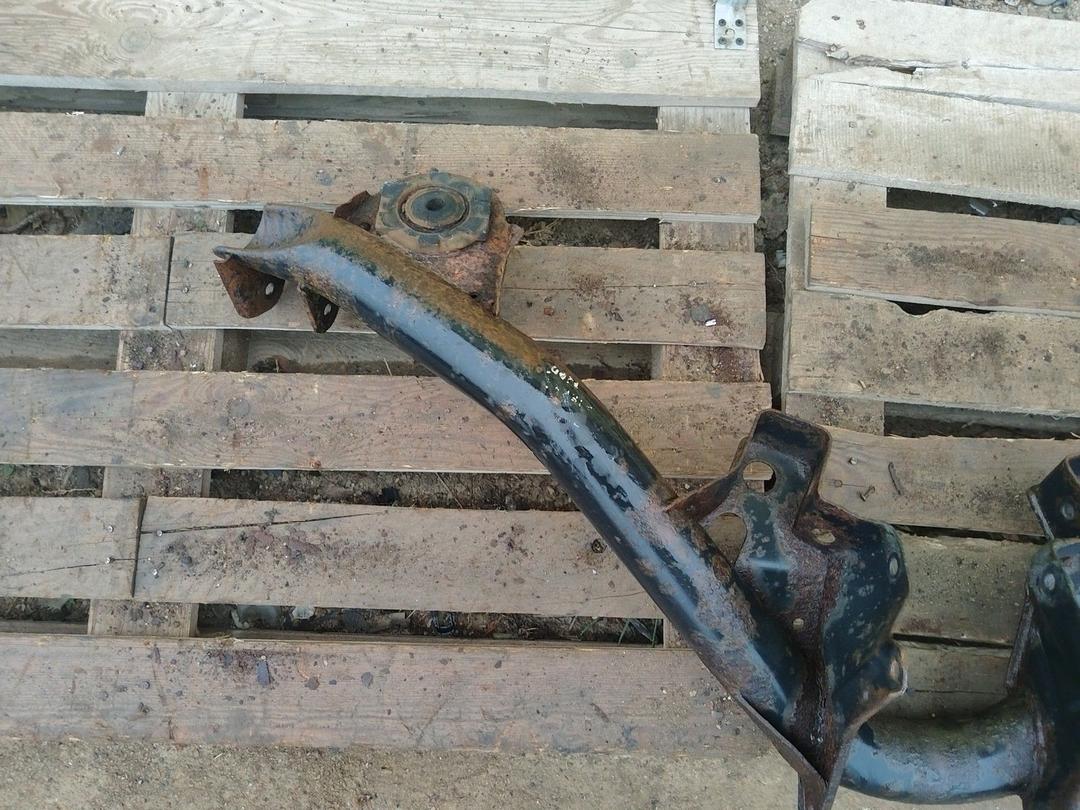 Балка подвески задняя 7B1010 Ford Sierra купить