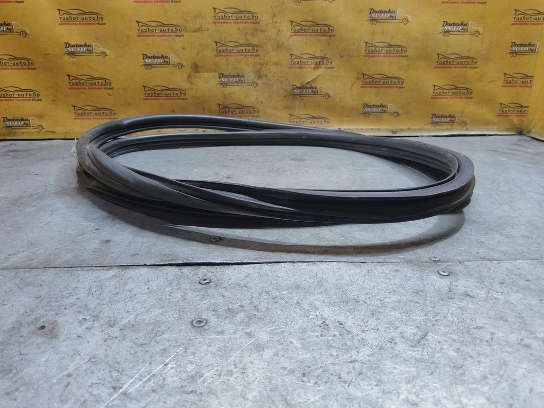 Уплотнитель двери передней левой B6V0YT Opel Zafira купить