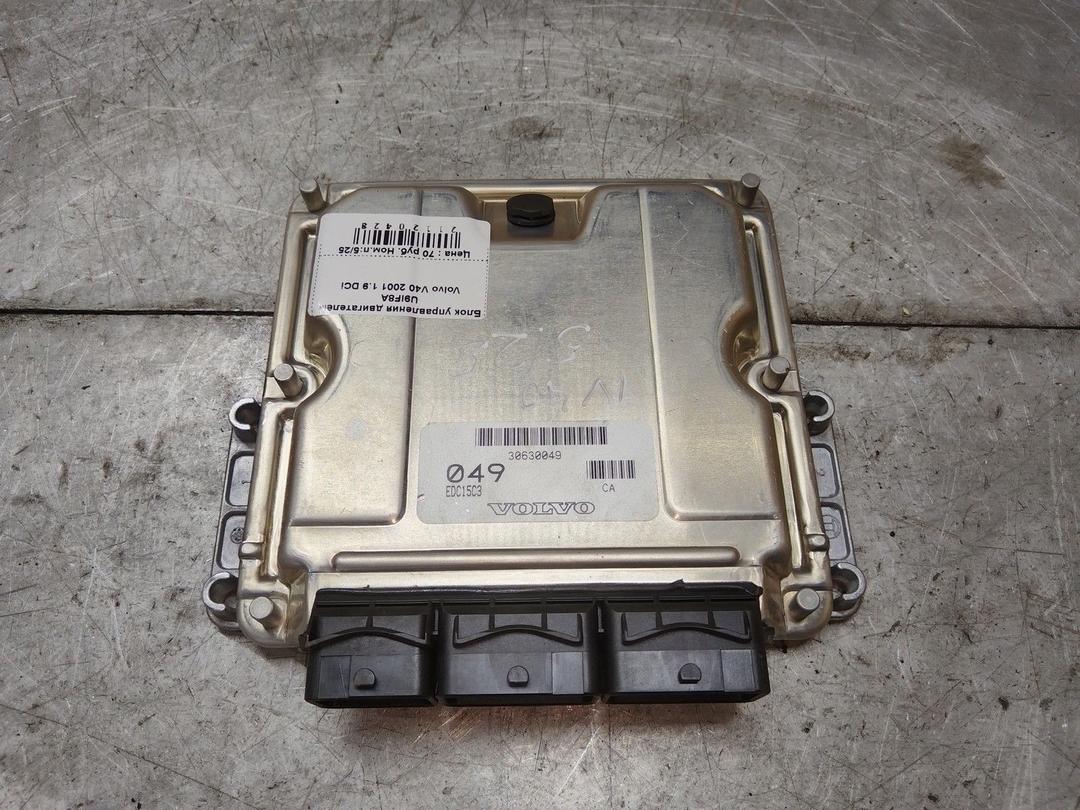 Блок управления двигателем U9IF8A Volvo V40 - Фото 1