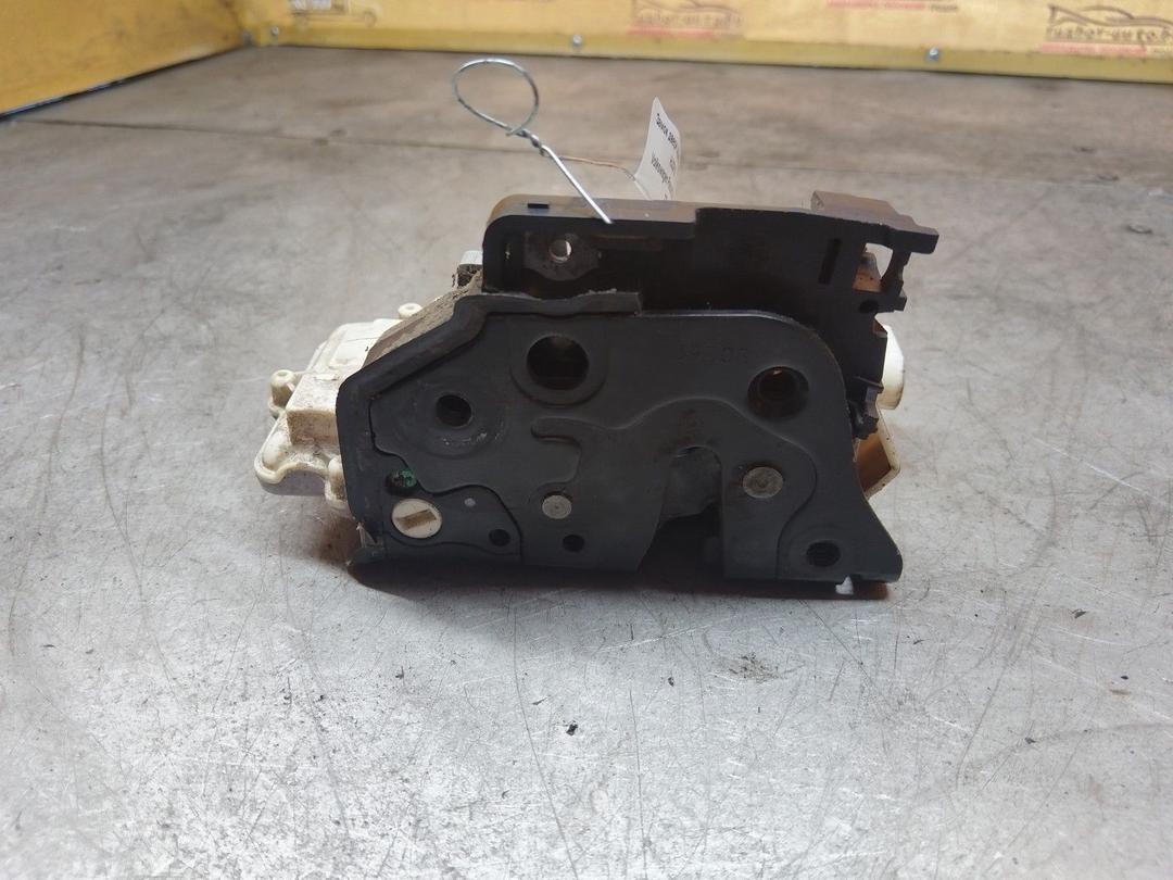 Замок двери задней правой HJQFMI Volkswagen Passat