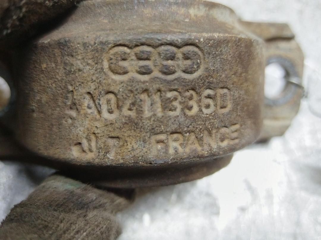 Крепление втулки стабилизатора QYPUIR Audi 100 купить