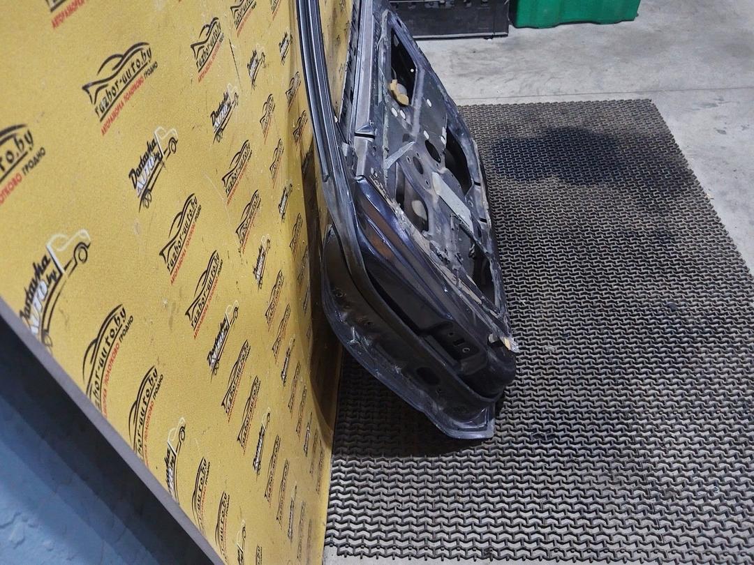 Дверь передняя правая UPMZ6O Mitsubishi Carisma undefined