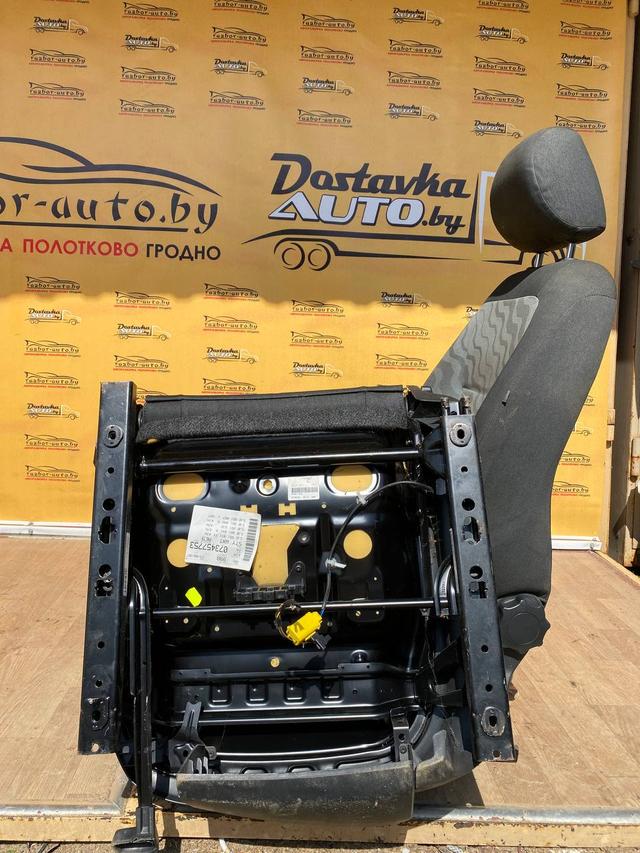 Сиденье переднее 5GVE0X Skoda Roomster купить