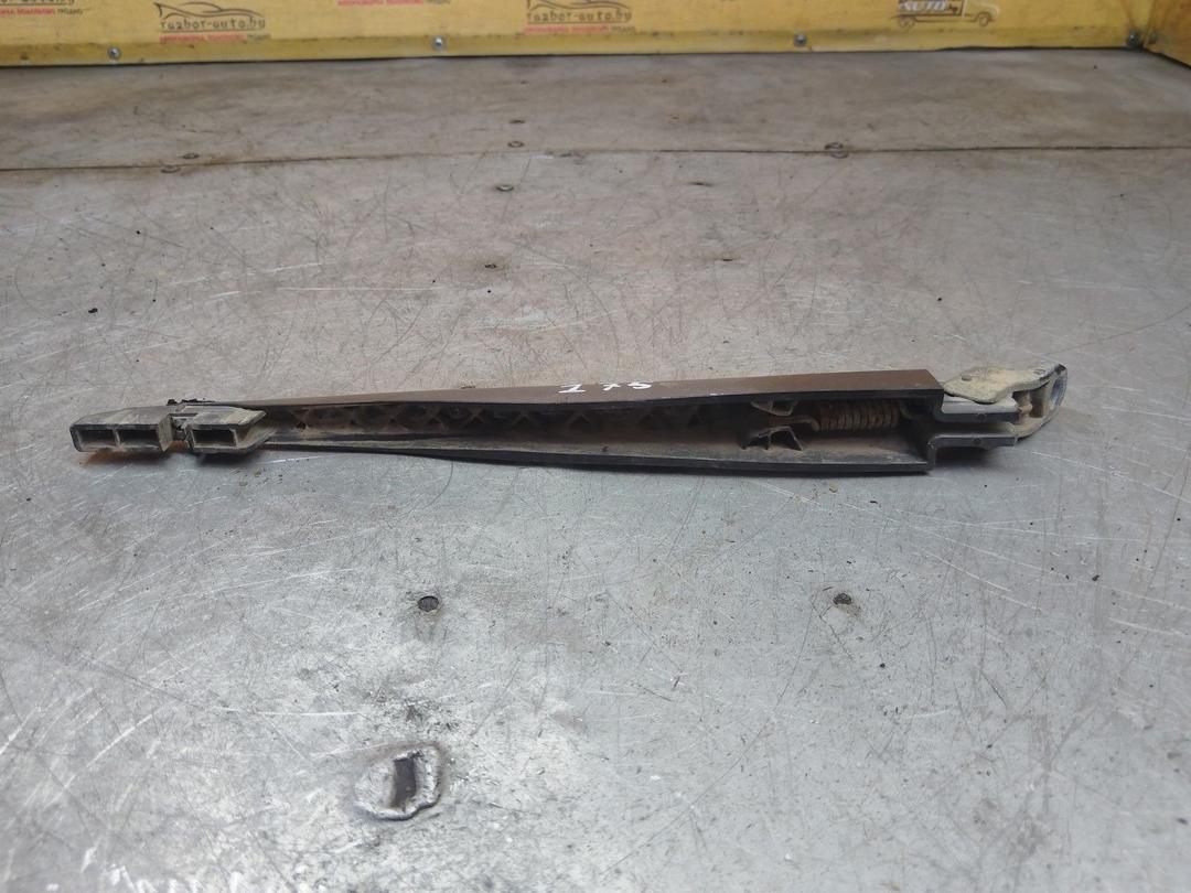 Щеткодержатель задний YE4P7C Peugeot Partner купить