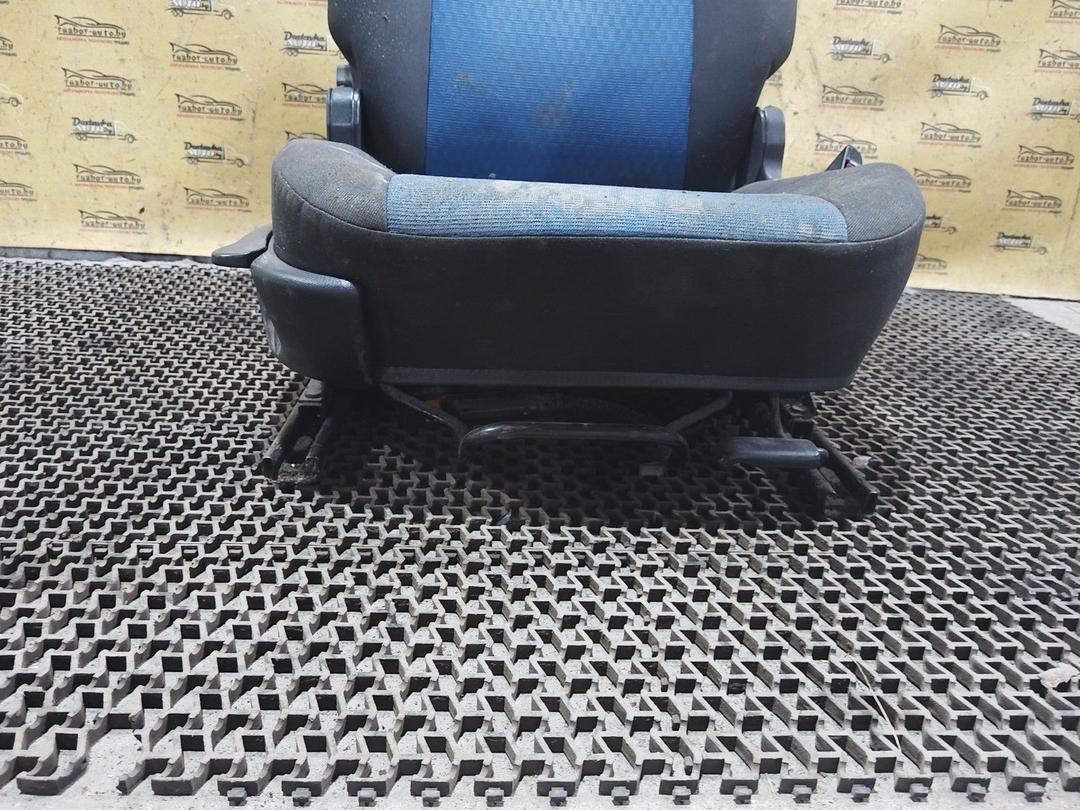 Сиденье переднее FW4XFQ Opel Zafira купить с доставкой