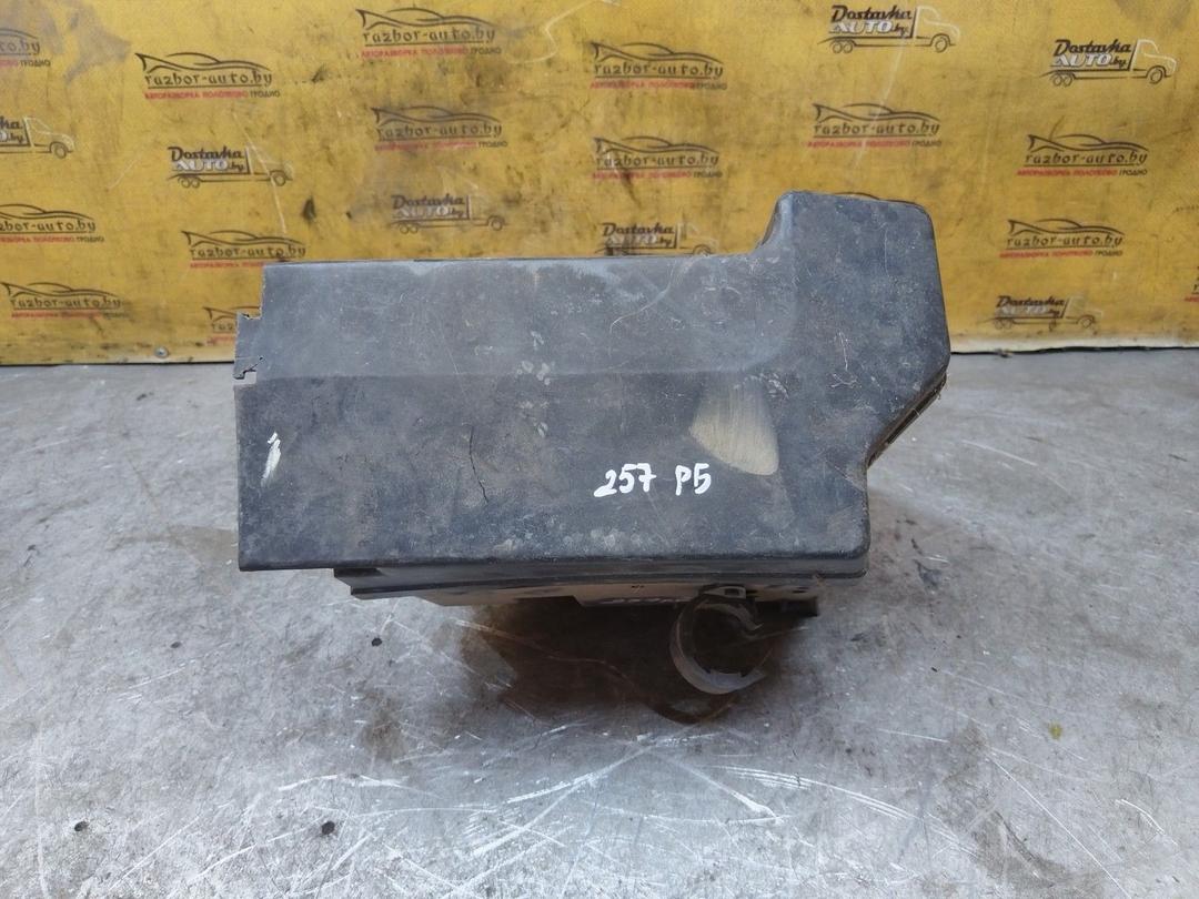 Короб предохранителей 6CWG4Q Peugeot 406 купить