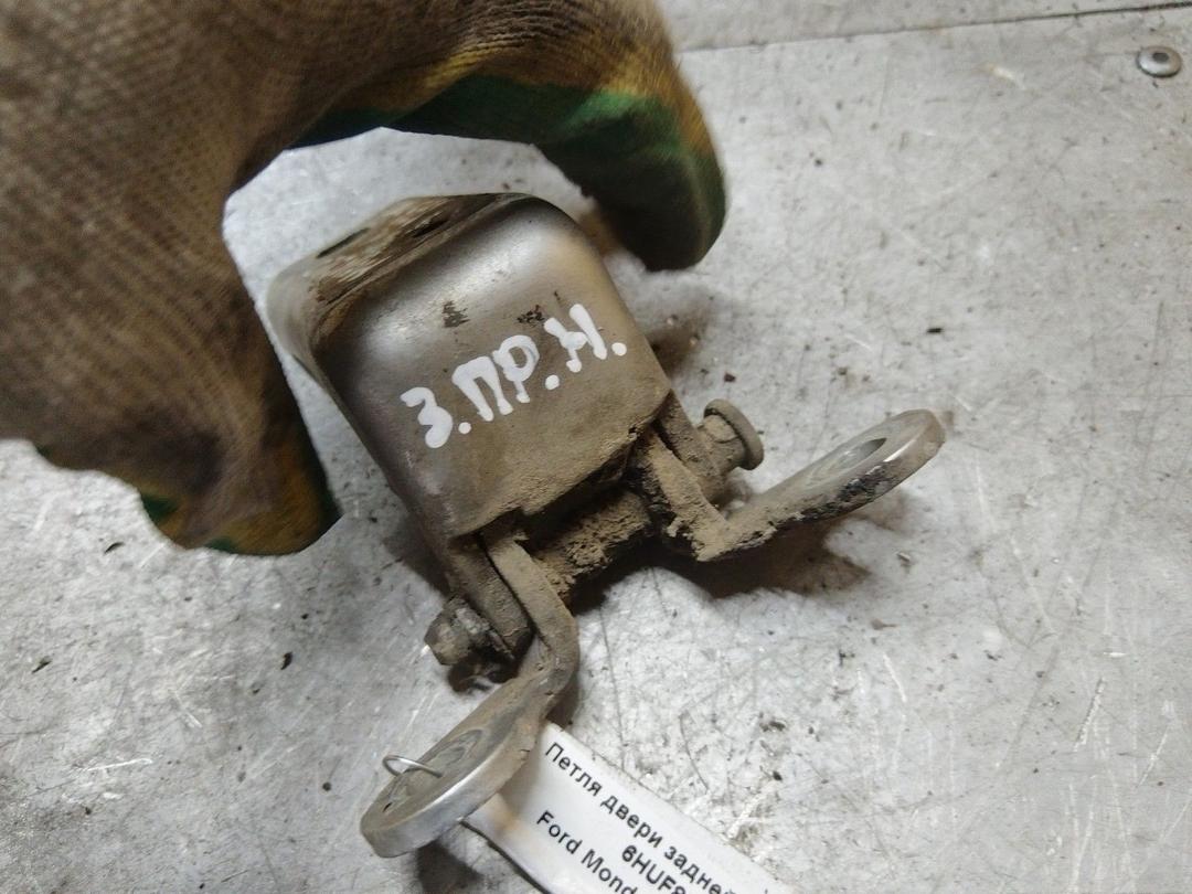 Петля двери задней правой 6HUF8H Ford Mondeo купить