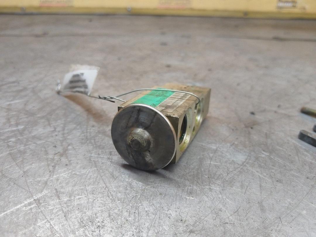 Клапан ТРВ (расширительный) кондиционера 71NLGJ Peugeot 406 - Фото 6