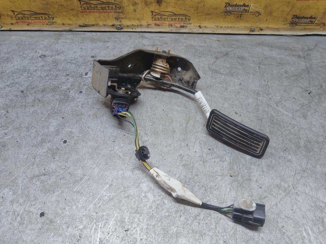 Датчик положения педали газа X0048O Toyota Corolla купить на авторазборке
