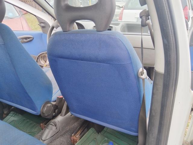 Сиденье переднее 9BE75N Fiat Punto undefined
