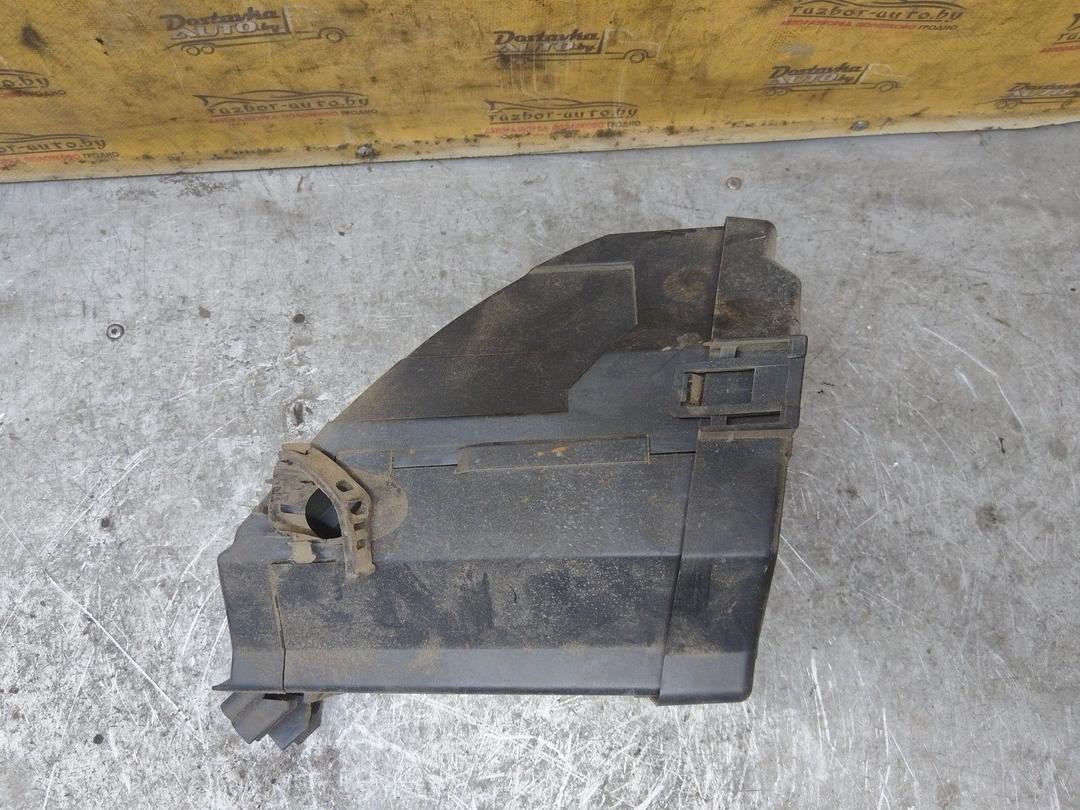 Короб предохранителей 8NUWW3 Renault Megane купить