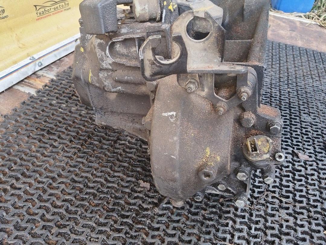 КПП механическая (МКПП) 5-ступенчатая 7D68D1 Peugeot 607 undefined