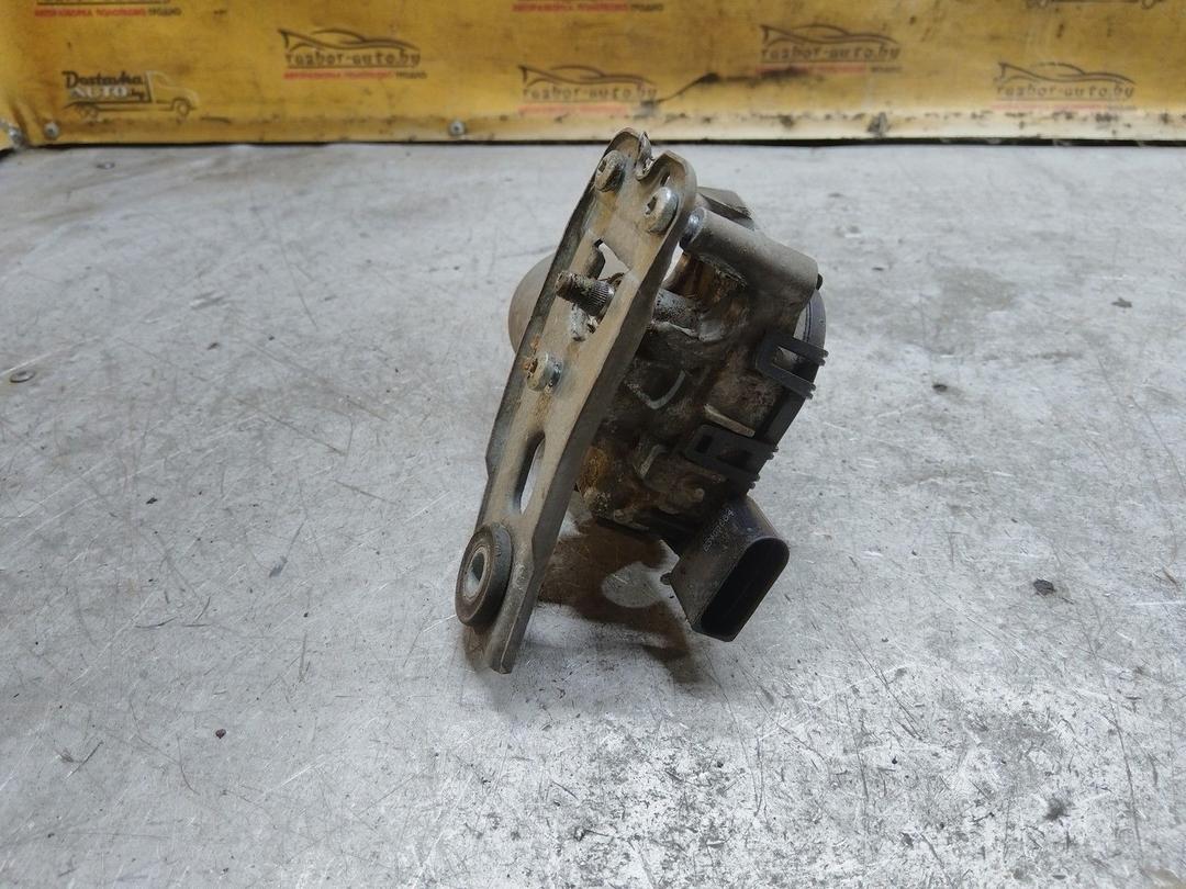 Моторчик передних стеклоочистителей (дворников) 8RXX0J Opel Astra купить на авторазборке