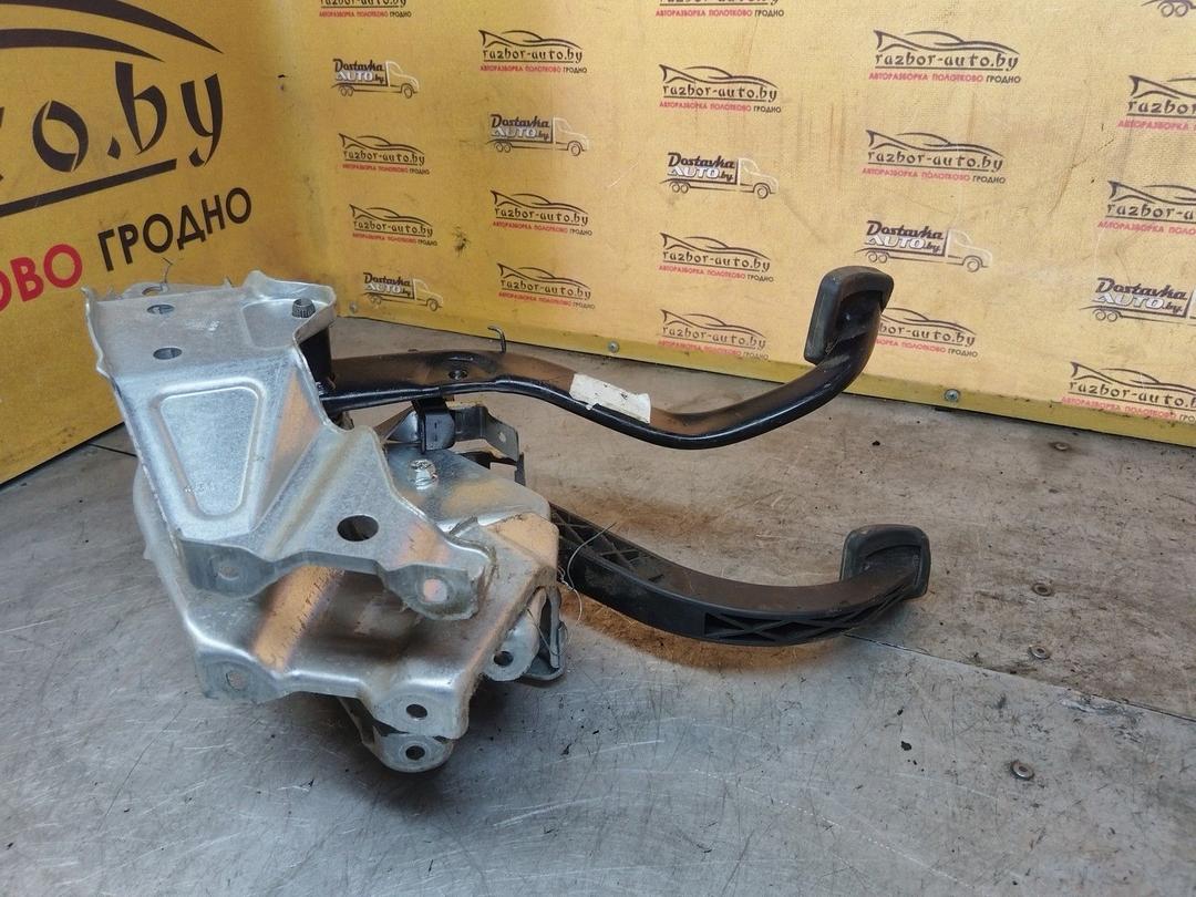 Узел педальный (блок педалей) B413JU Opel Astra - Фото 3