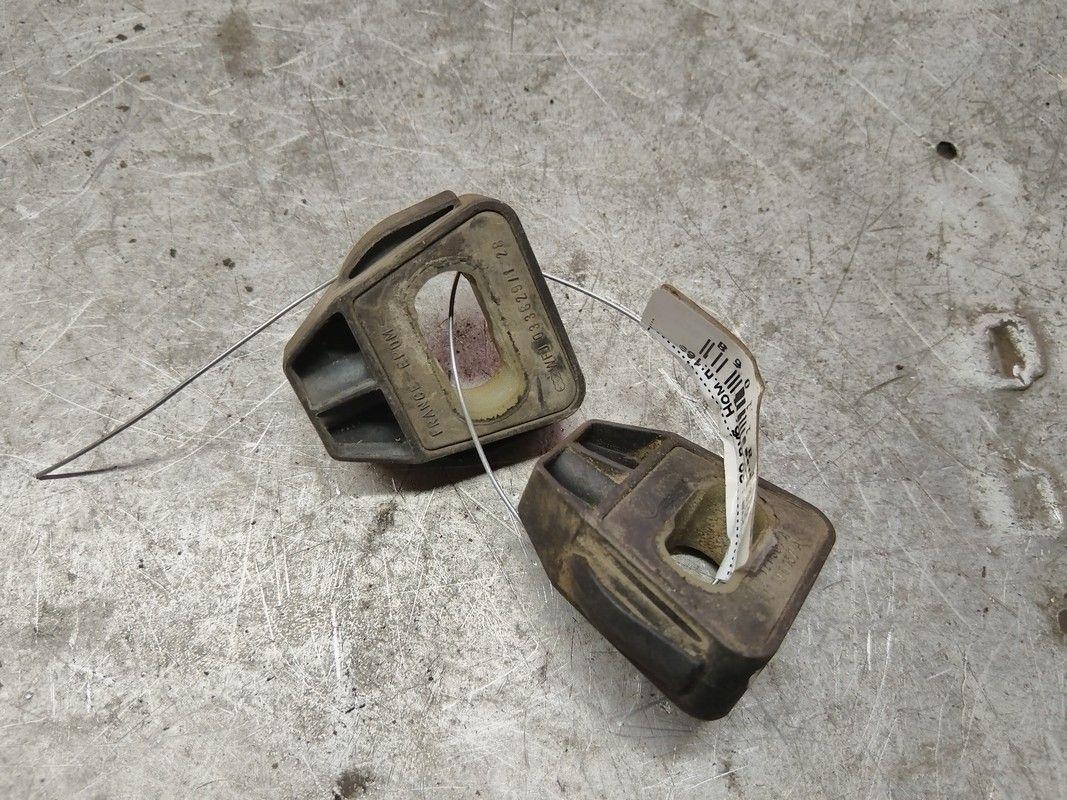 Кронштейн радиатора SG0B7G Volkswagen Golf - Фото 2