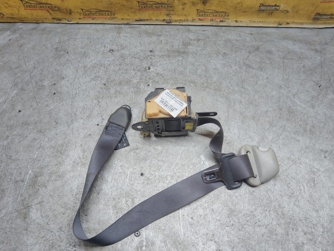 Ремень безопасности передний правый WH9S92 Toyota Corolla