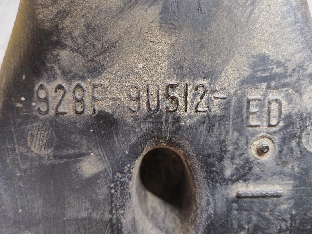 Воздуховод T30MZ1 Ford Escort купить в магазине запчастей бу