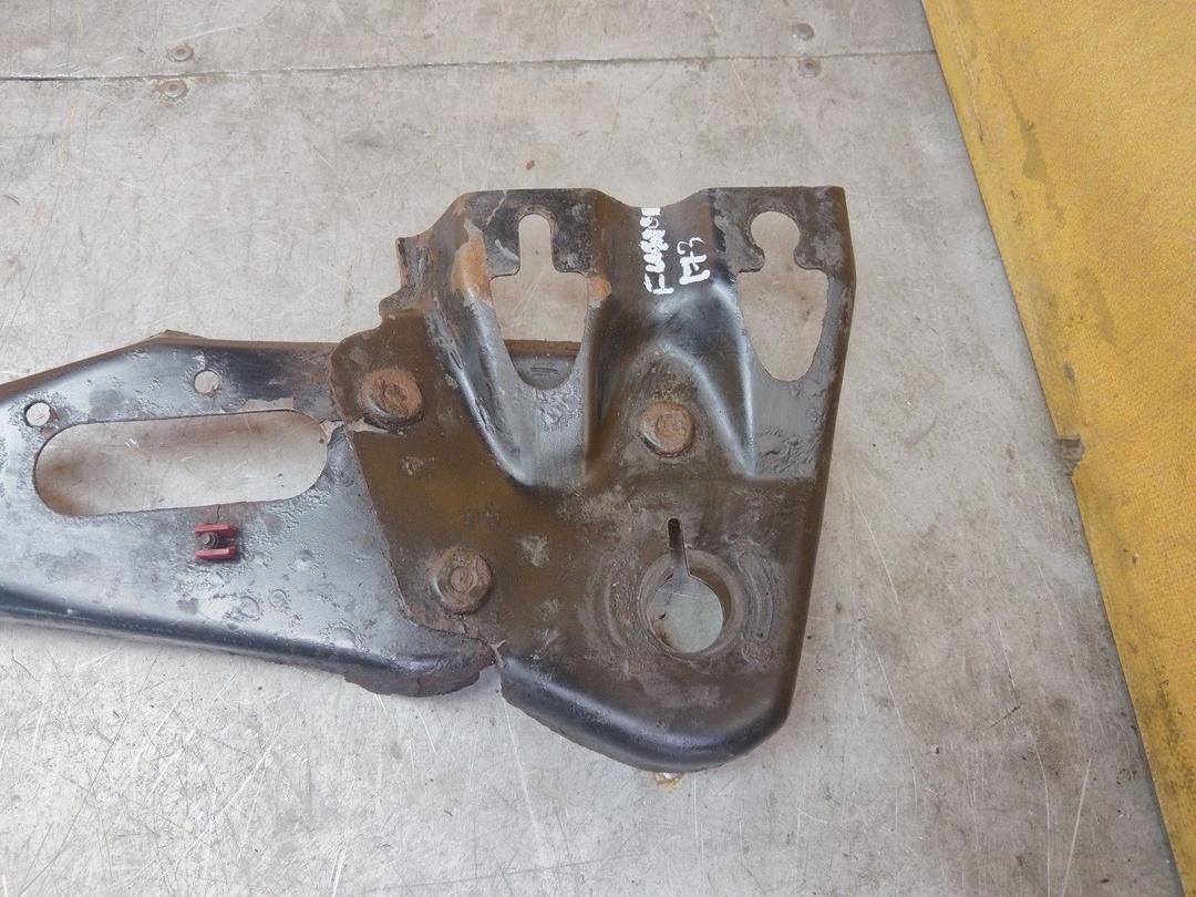 Кронштейн подрамника 9MMI9W Ford Fusion - Фото 4