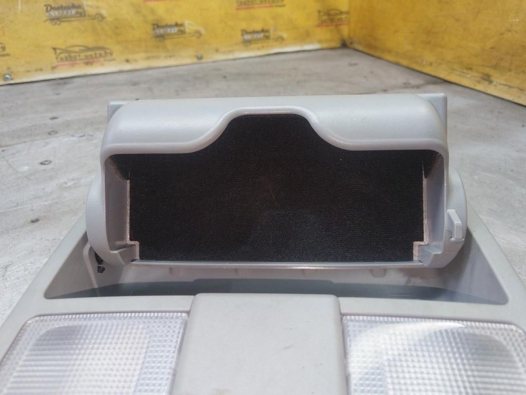 Фонарь салона (плафон) K83IRM Kia Sorento купить в магазине запчастей бу