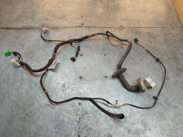 Проводка двери передней левой ME89FK Volvo S40