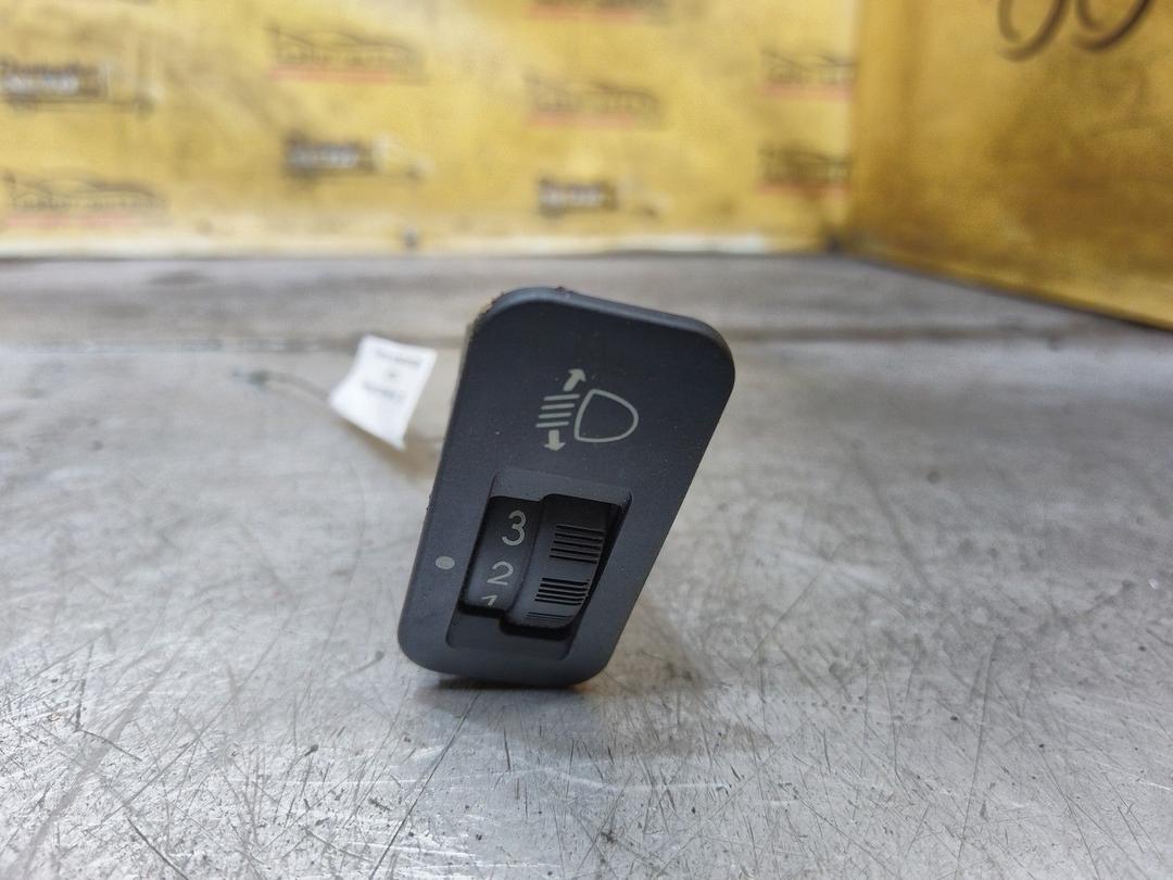 Кнопка корректора фар Y28C7D Peugeot 306