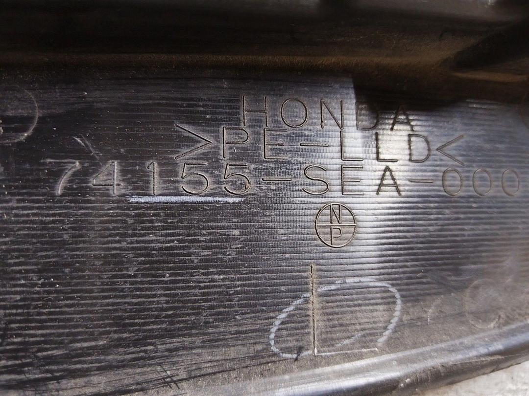 Пыльник крыла переднего левого OR2LYC Honda Accord купить в магазине запчастей бу