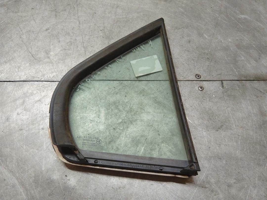 Стекло двери задней левой P4LJ7V Rover 400 купить с доставкой