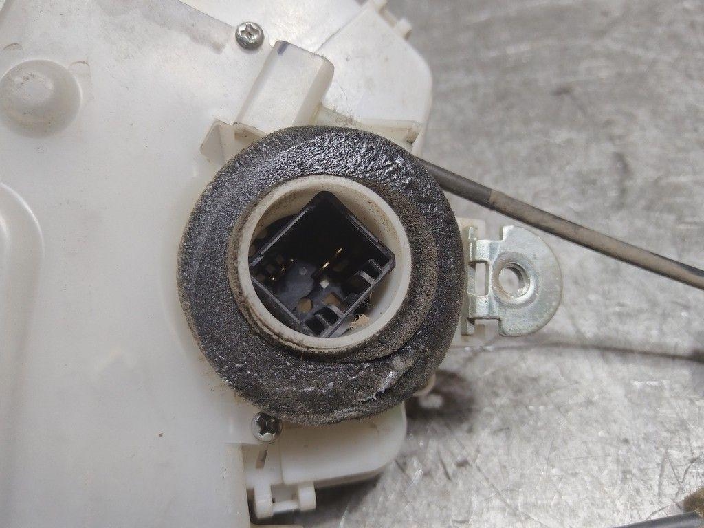 Замок двери передней правой P3N2F8 Honda FR-V - Фото 4