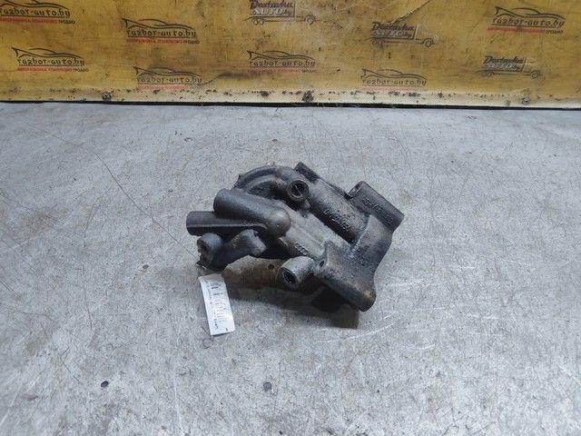 Кронштейн масляного фильтра ZW0YK4 Audi A4