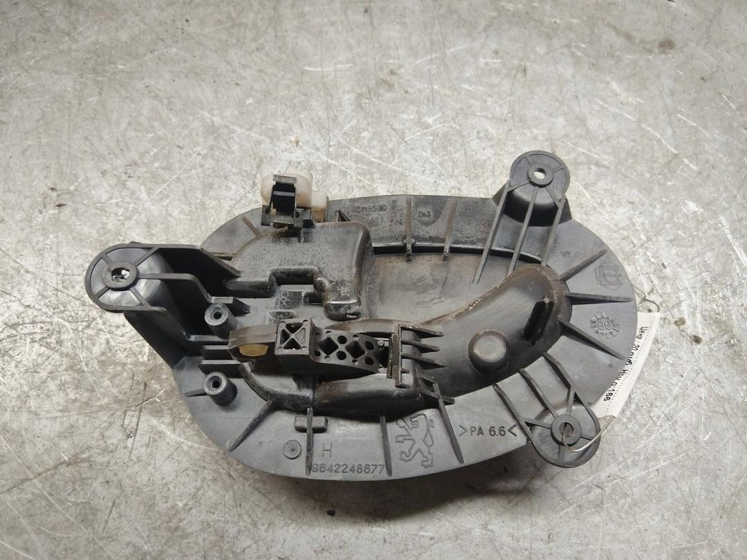 Ручка внутренняя задняя правая 9233YG Peugeot 406 - Фото 2