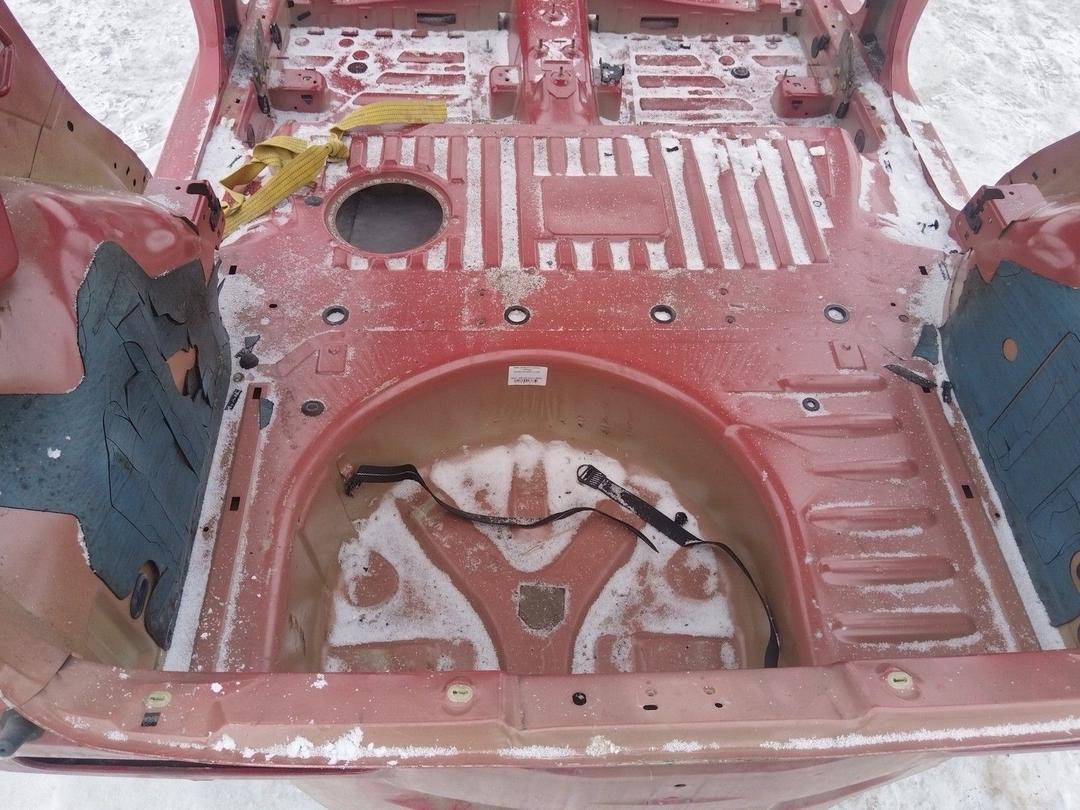 Ниша запасного колеса 13PCL6 Citroen C3