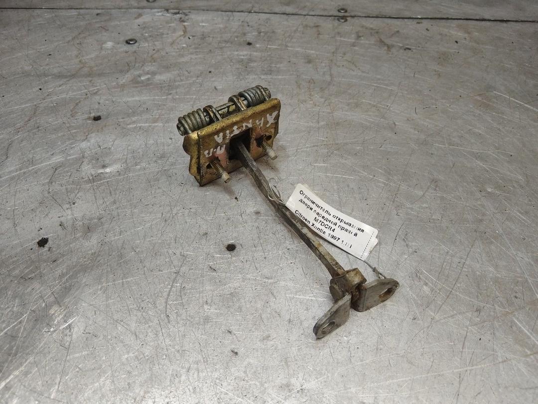 Ограничитель открывания двери передней правой M7DCR4 Citroen Xantia купить в магазине запчастей бу