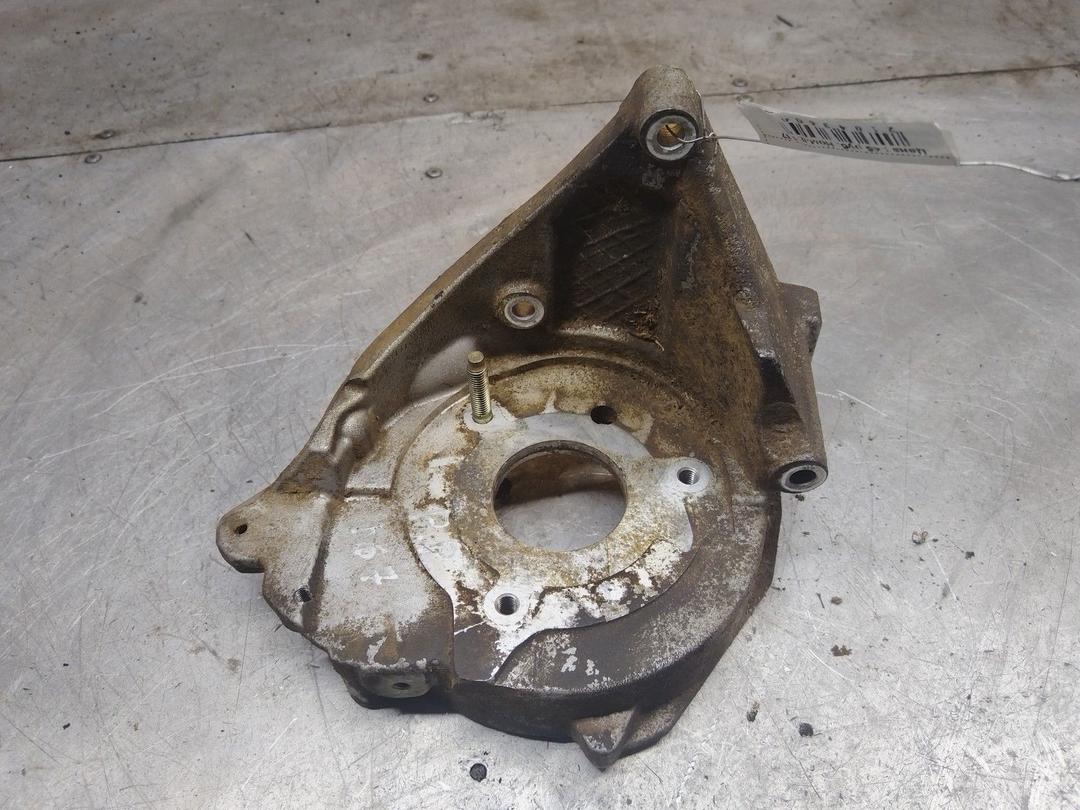 Крепление ТНВД NP1F90 Peugeot Partner