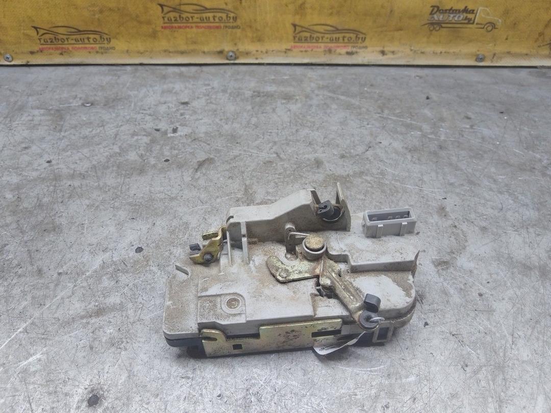 Замок двери задней левой 075040 Peugeot 406 купить