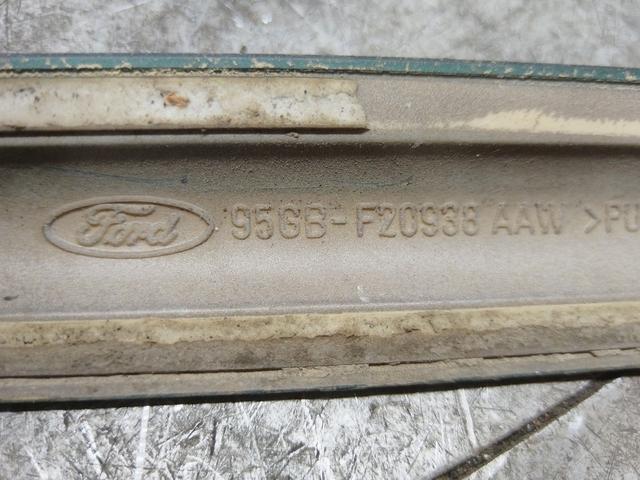 Молдинг двери передней левой ABDO26 Ford Scorpio купить с доставкой