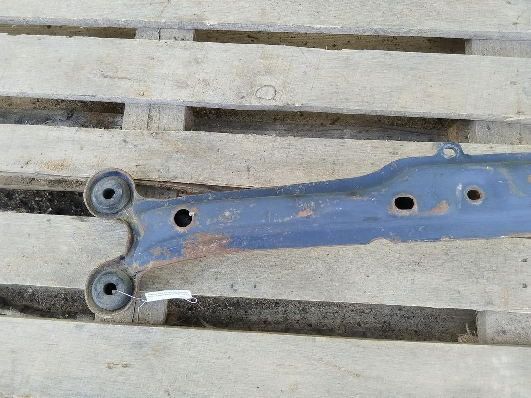 Балка под радиатор 7273QU Volkswagen Passat купить на авторазборке