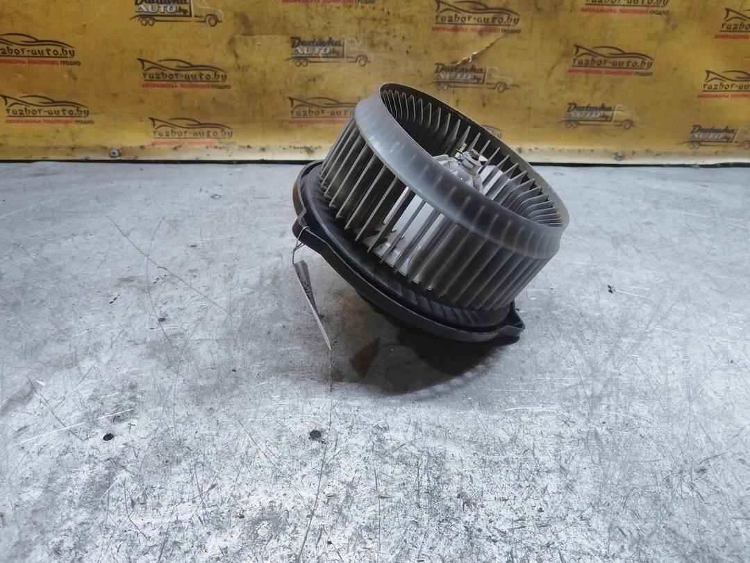 Моторчик печки VRSVXX Mitsubishi Grandis купить