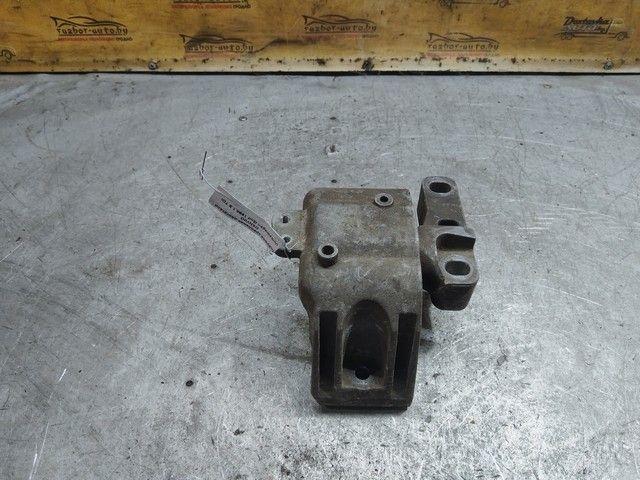 Подушка крепления двигателя DXNY0O Volkswagen Golf купить в магазине запчастей бу