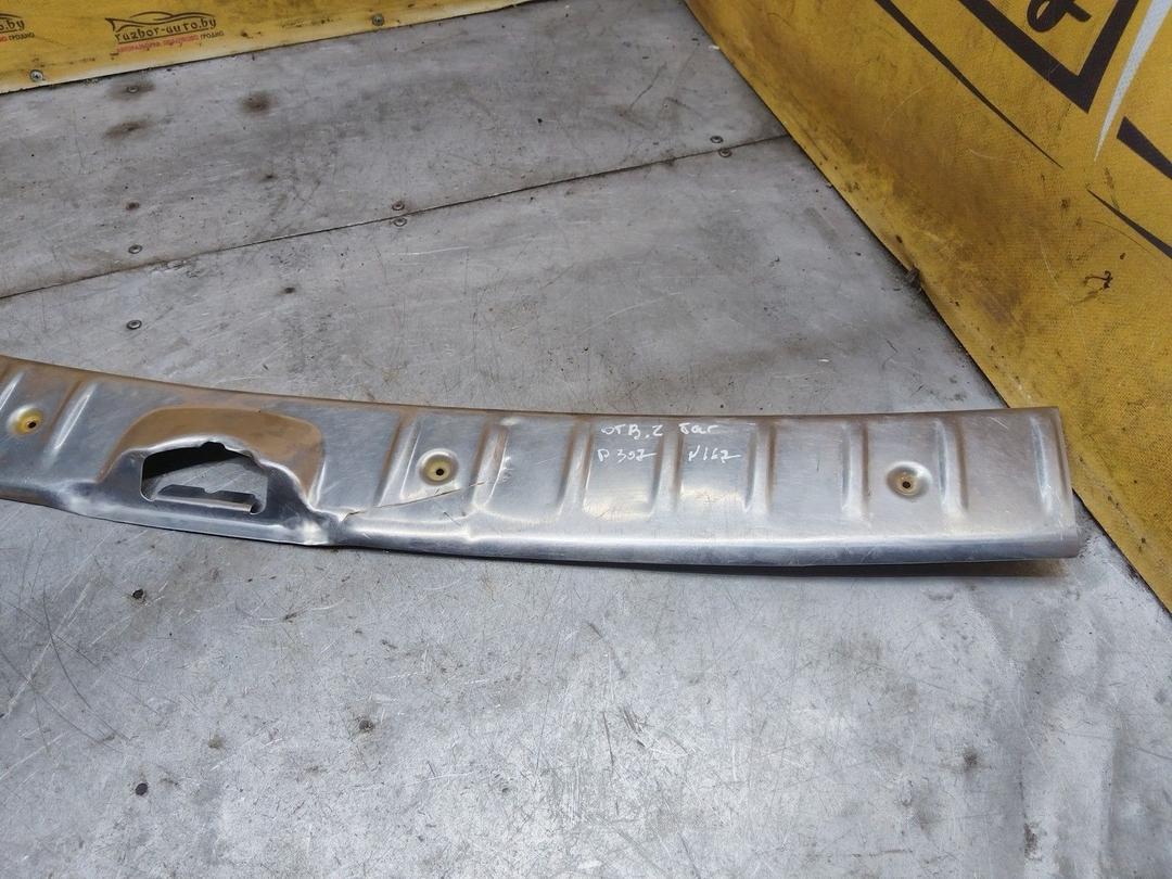 Накладка замка багажника 4NA6AR Peugeot 307 купить с доставкой