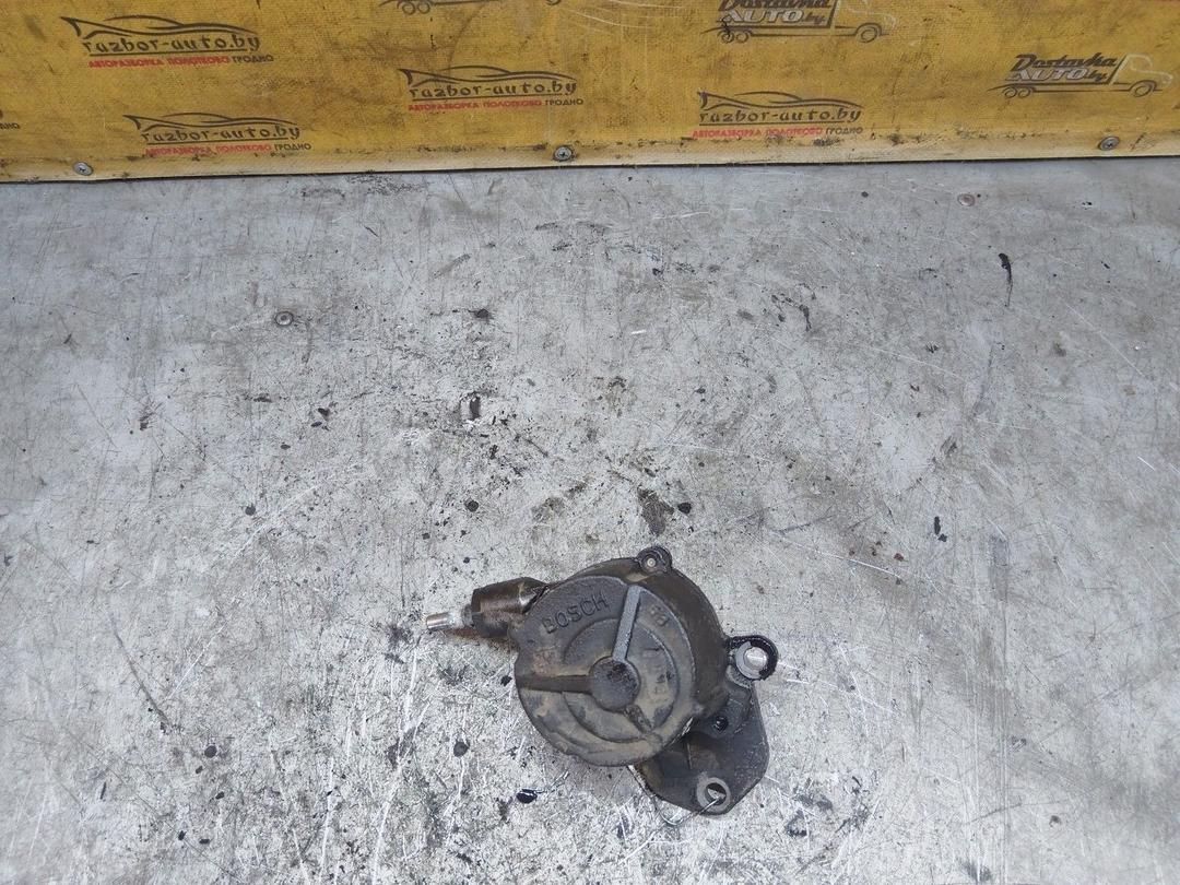 Насос вакуумный UH3UO8 Peugeot 406 купить на авторазборке