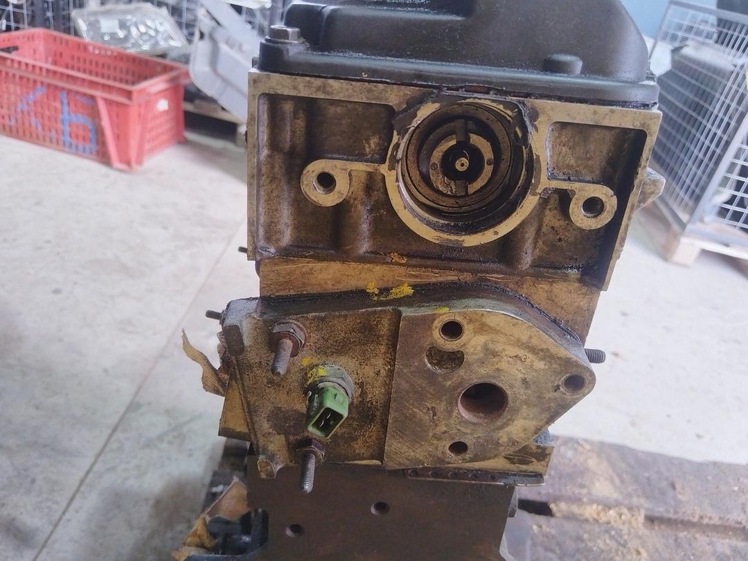 Двигатель 1EC7D8 Citroen Xantia undefined