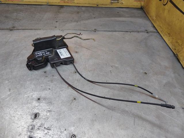 Замок двери передней правой 7M1L11 Hyundai Trajet купить