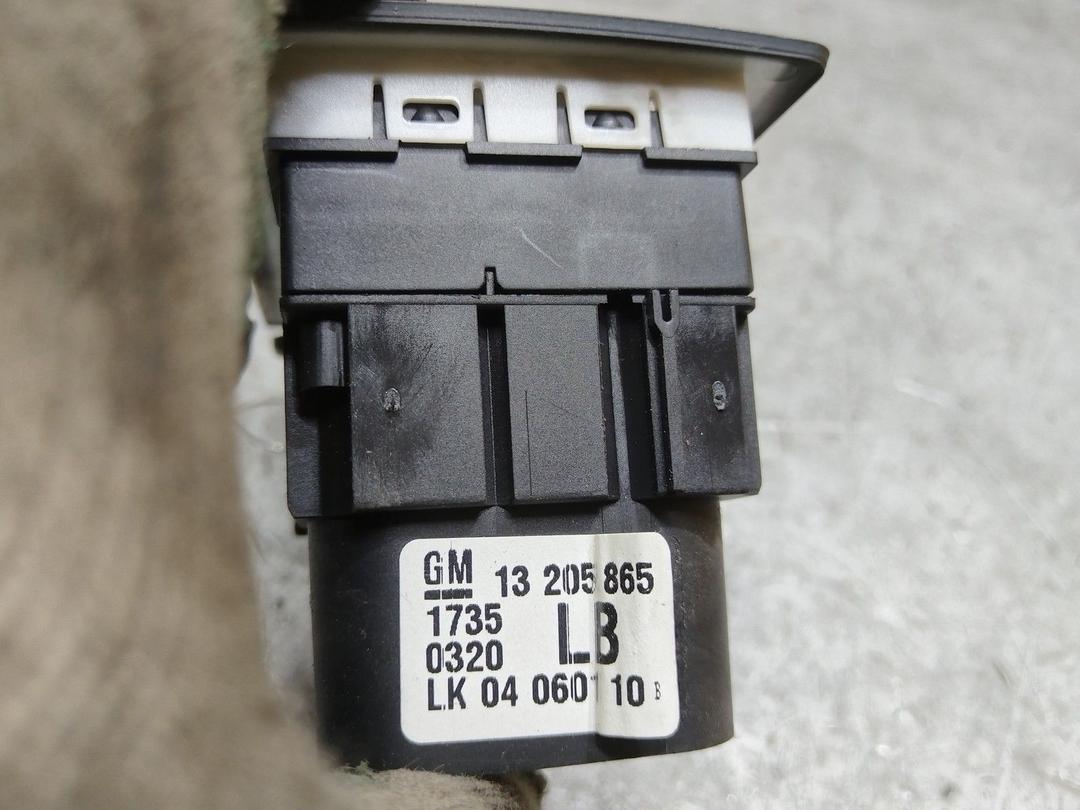 Переключатель света O62E4I Opel Zafira купить с доставкой