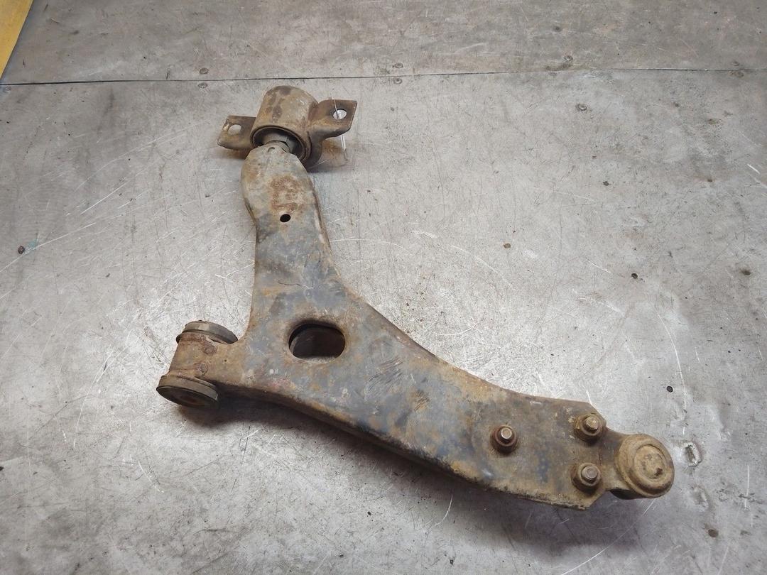 Рычаг передний правый DR1M2E Ford Focus купить с доставкой