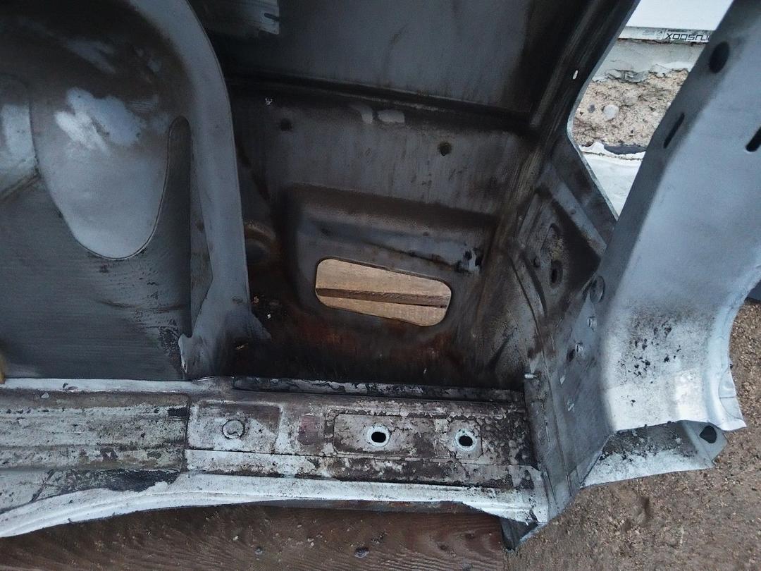 Крыло заднее правое BM817Y Volkswagen Passat undefined