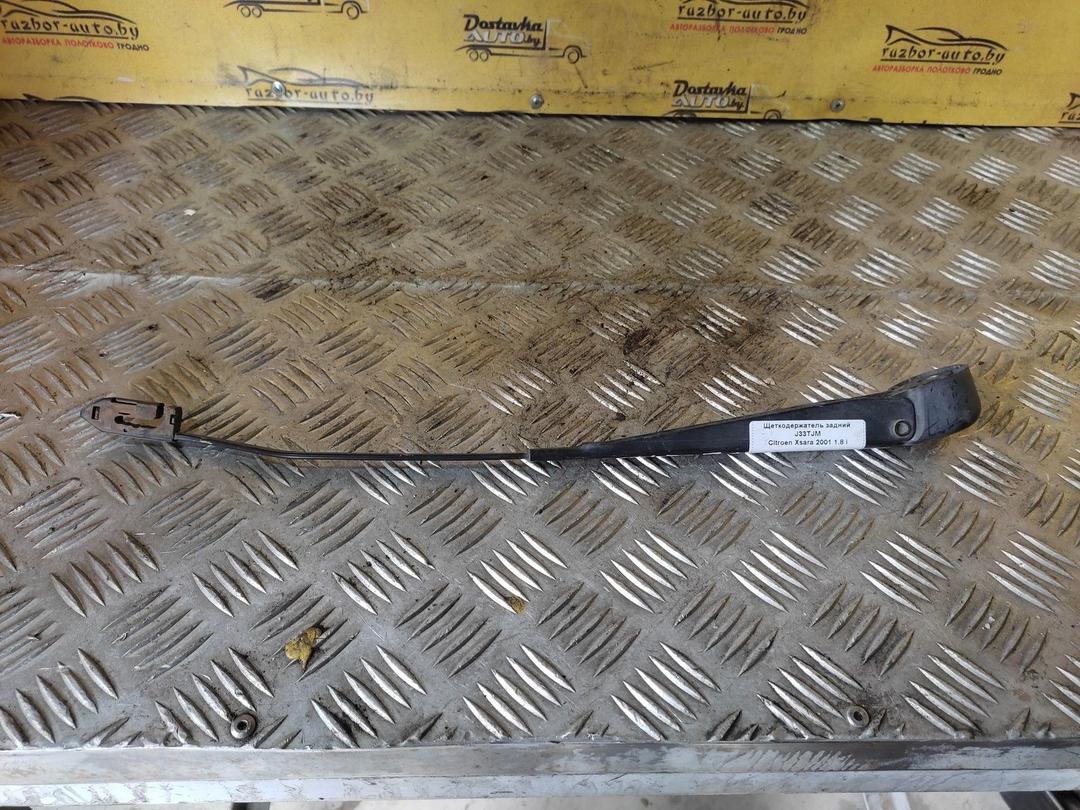 Щеткодержатель задний J33TJM Citroen Xsara