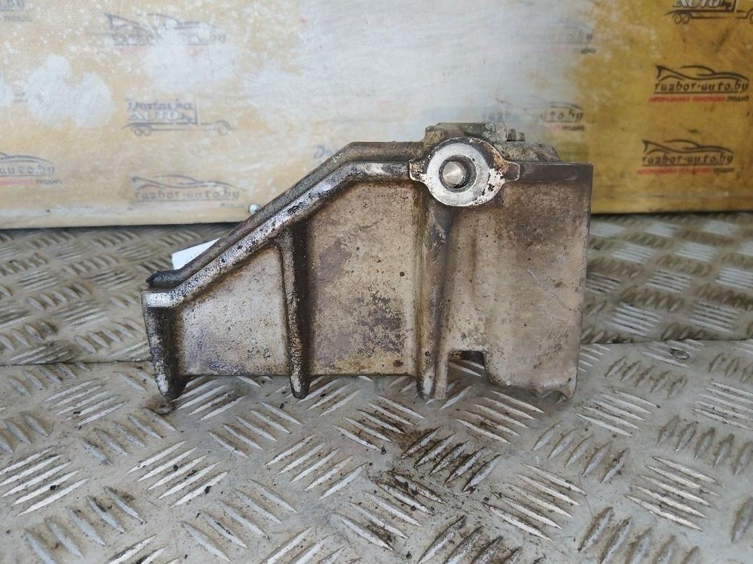 Кронштейн полуоси 0BXEO2 Renault Safrane купить с доставкой