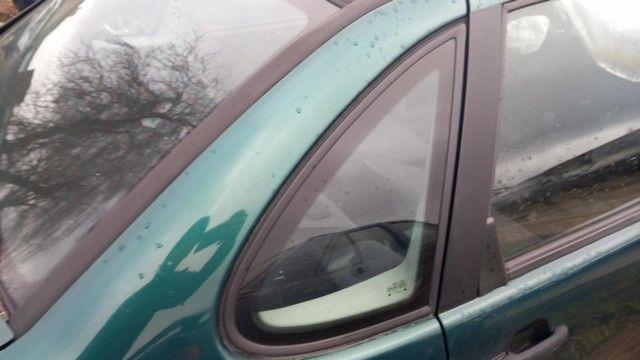 Стекло кузовное боковое правое XF1V4P Seat Cordoba