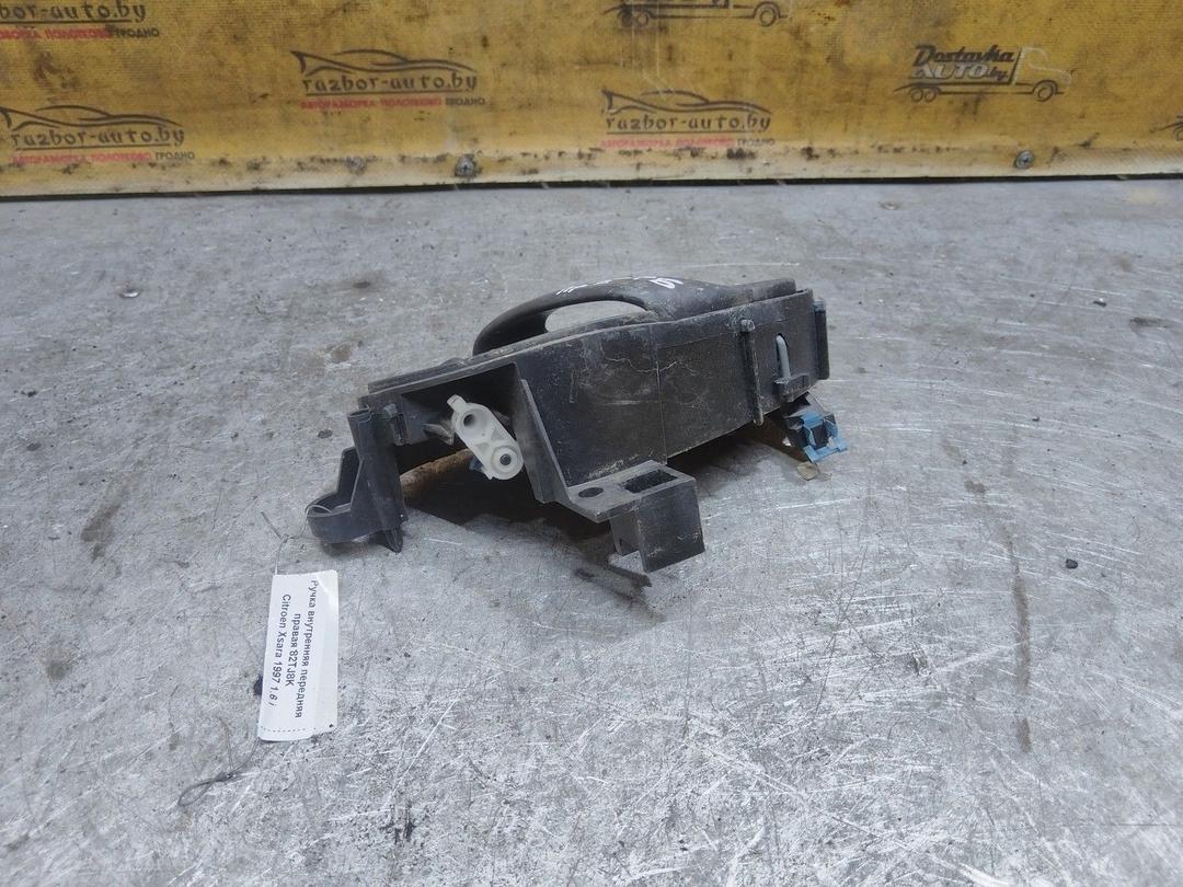 Ручка внутренняя передняя правая 82TJ8K Citroen Xsara купить на авторазборке