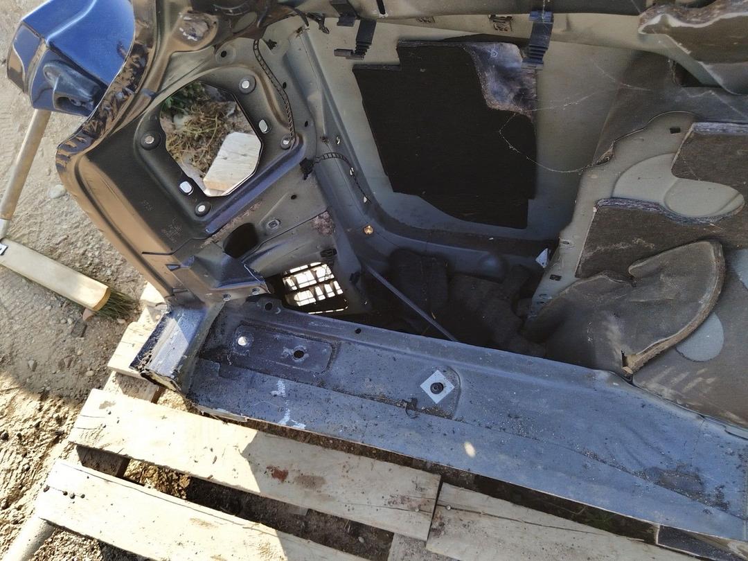 Крыло заднее левое 76NZ8R Audi A6 undefined